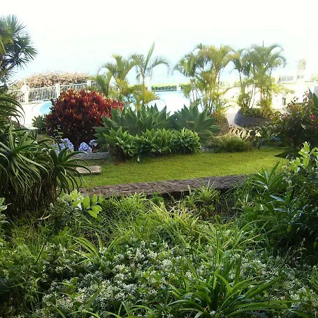 Oceanfront Apartmán