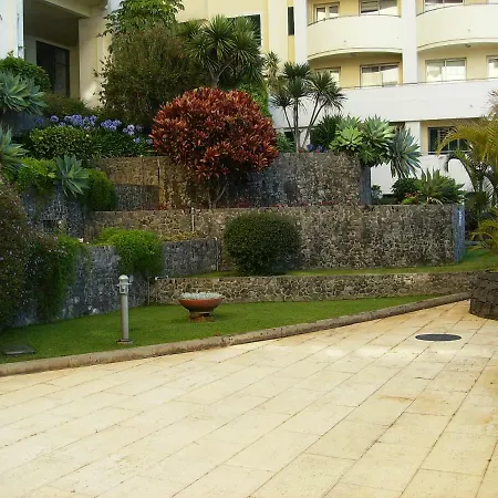 Oceanfront Apartman *