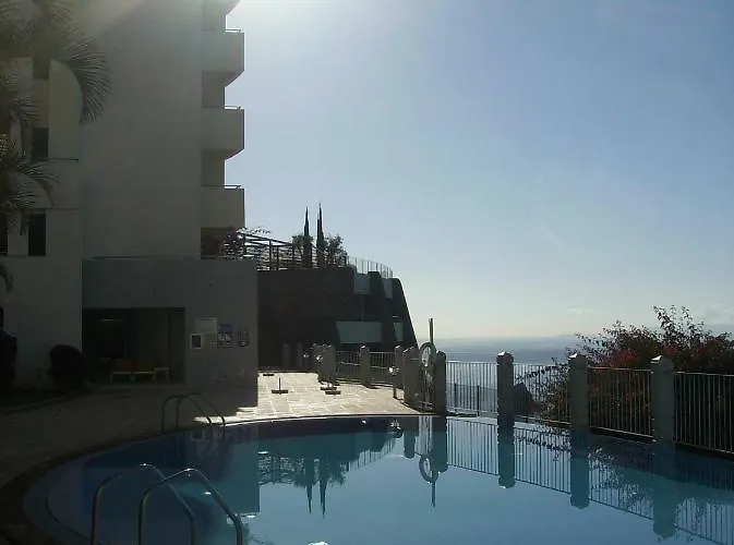 Oceanfront Διαμέρισμα Φουνκάλ